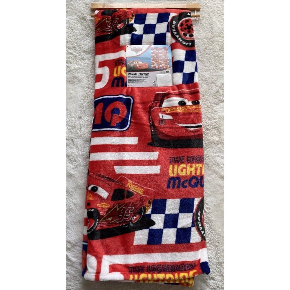 DISNEY Pixar CARS The Legendary LIGHTNING MCQUEEN Throw Blanket 50 X 70” NEW‎